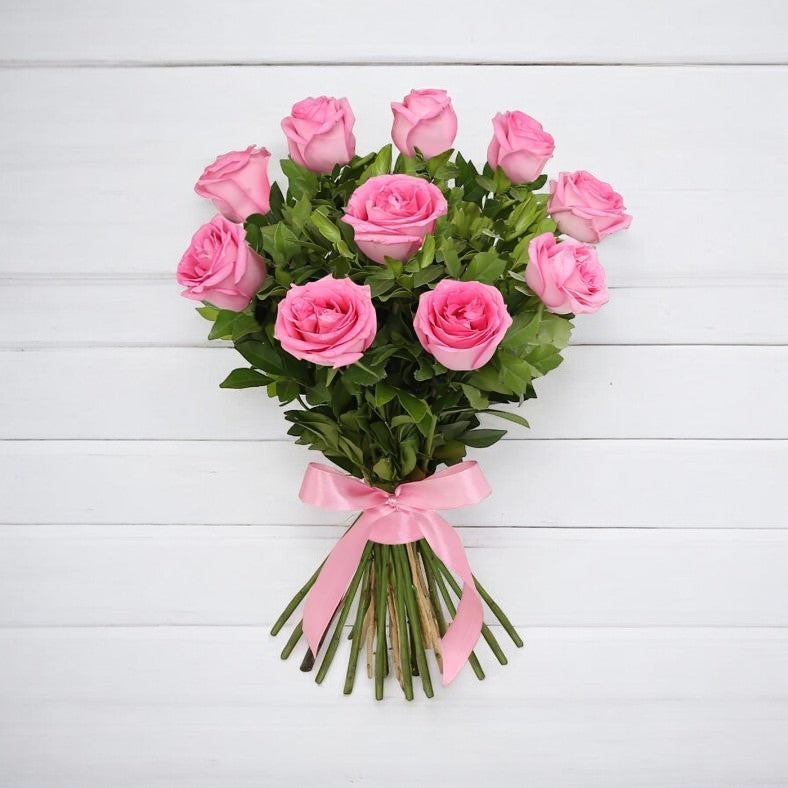 Simply Sweet: 12 Pink Roses Bouquet