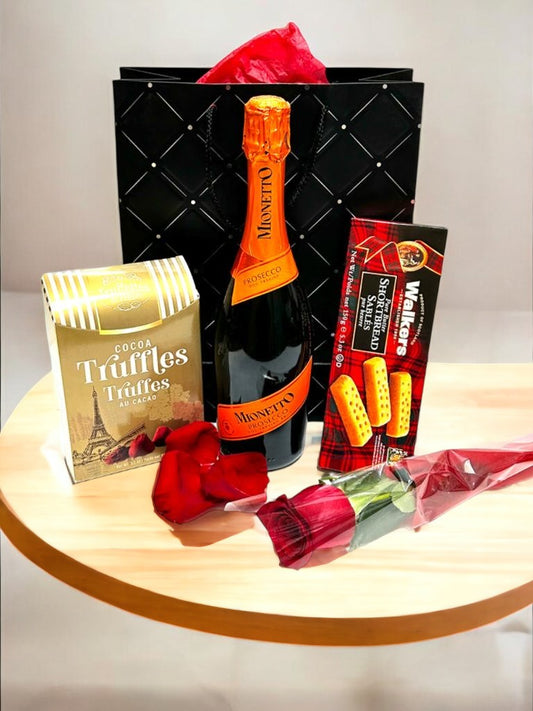 Prosecco &amp; Sweet Indulgence Gift Set