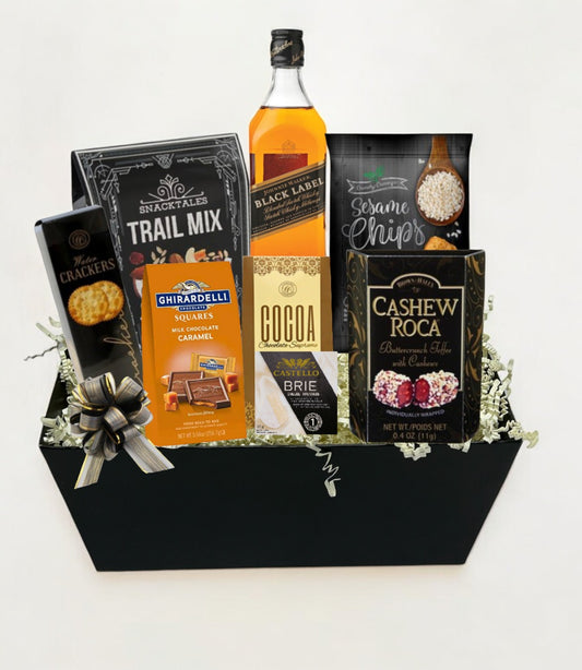 Black Label Whisky &amp; Gourmet Treats Gift Basket